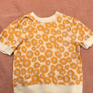 Short sleeve crew neck sweater